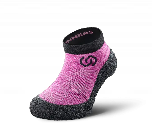  Go Light U0026 Stay Protected Skinners Footwear Skinnerscc Kinder Socken Schuhe Png Sock Png